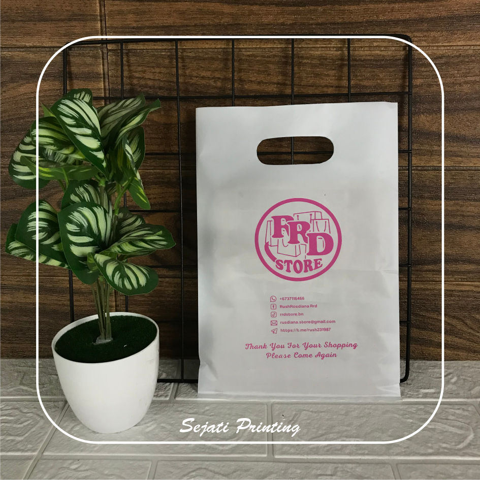 

Sablon Plastik Murah 20 x 30cm & 25 x 35cm, FREE DESAIN - SEJATIPRINTING - PE PLONG KOTAK PREMIUM