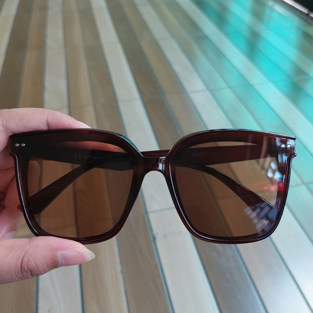 NEW VIRAL KACAMATA GAYA TRENDY JAMAN SEKARANG PRIA WANITA FREE BOX DAN LAP CEWEK COWOK UNISEX SUNGLASS KEREN - SPRING STYLE