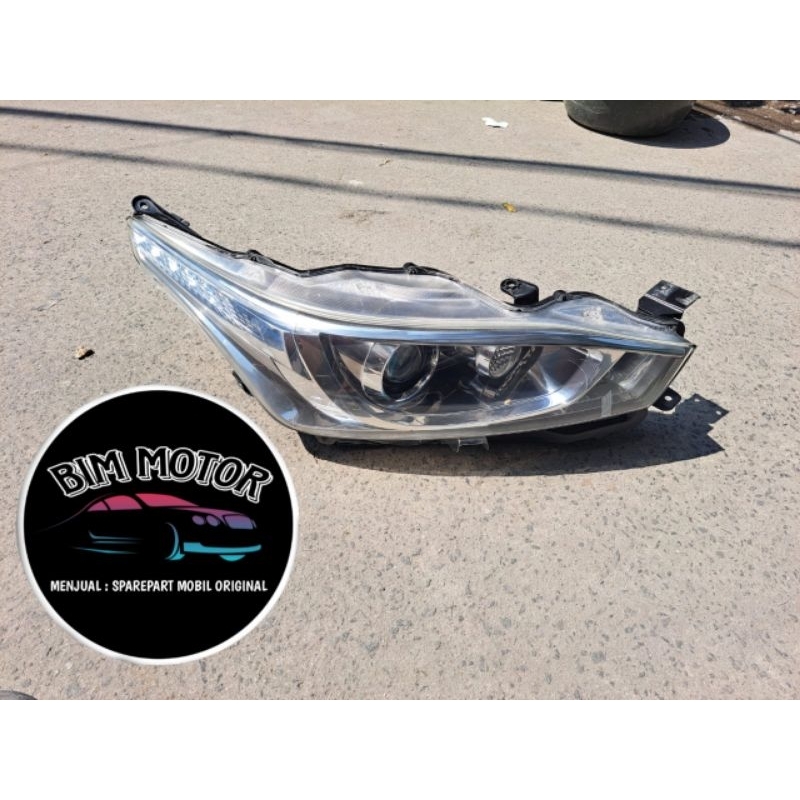 Headlamp lampu depan Yaris 2015 2016 2017 original