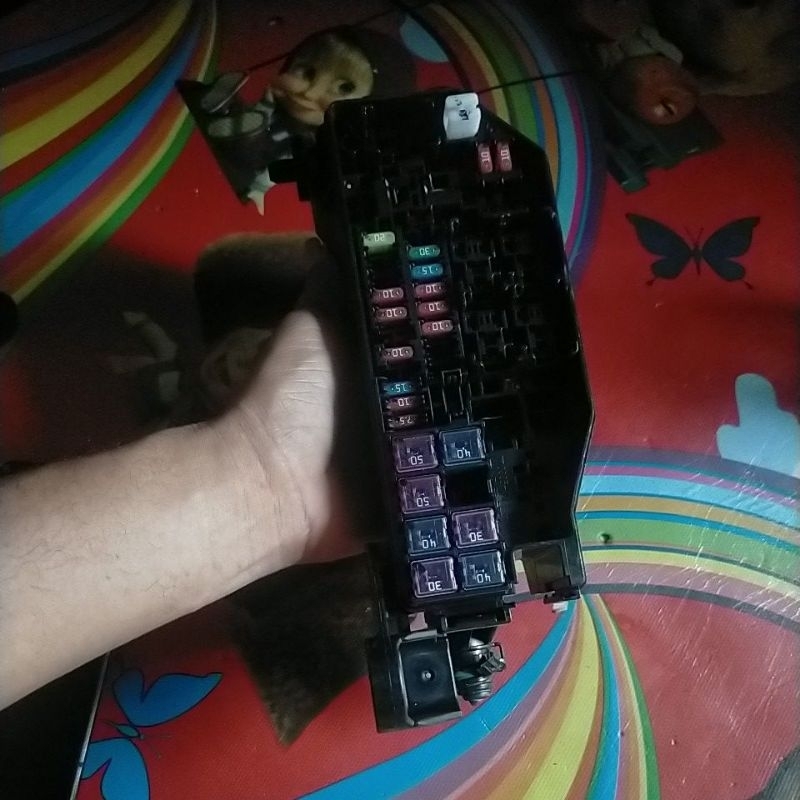 fuse box sekring mobil Avanza Xenia THN 12-16 original
