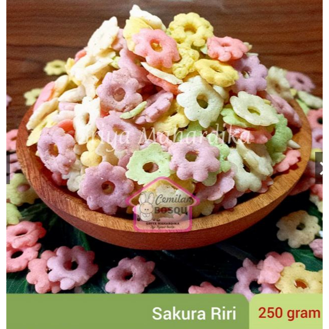 

SAKURA RIRI 250gr AJISAN WARNA 250gr Riry ribut snack kiloan