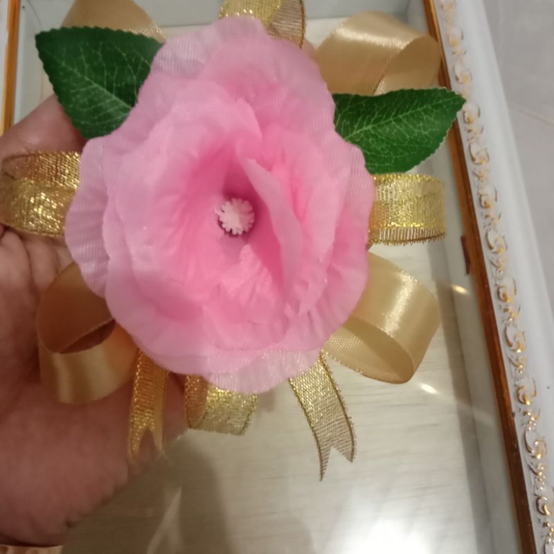 Rangkaian Bunga hiasan box hantaran