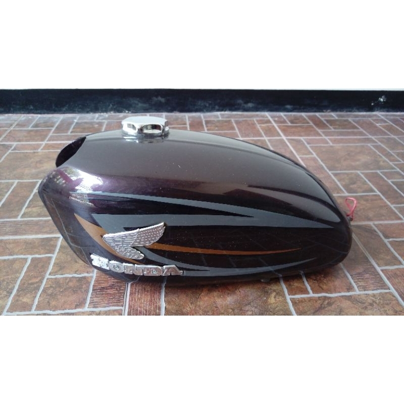 Tangki Honda CB 125 original Set Emblem Original.
