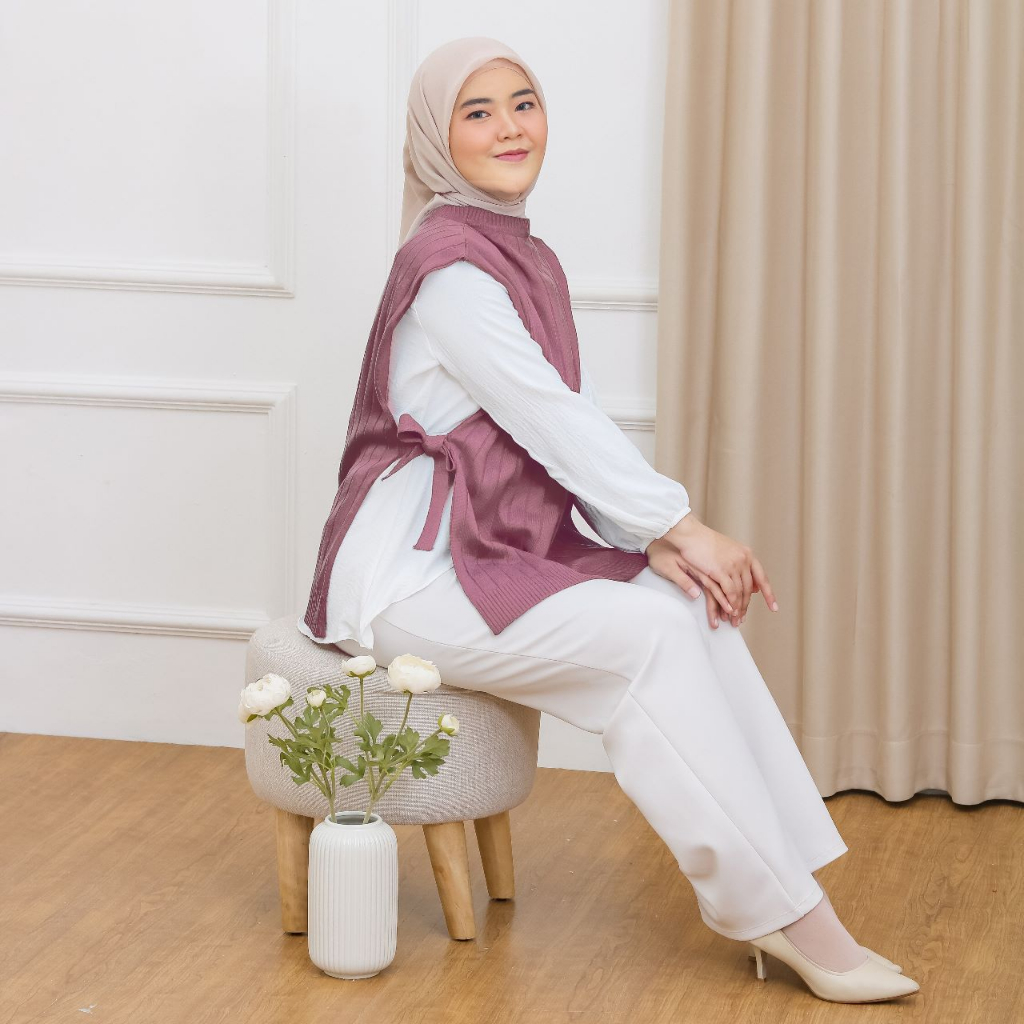 MARY - Nursingwear Vest Rajut Blouse Tunik Knit Menyusui Atasan Baju Bukaan Kanan Kiri Belahan Busui Bumil Busuifriendly Motif Shabby Bunga