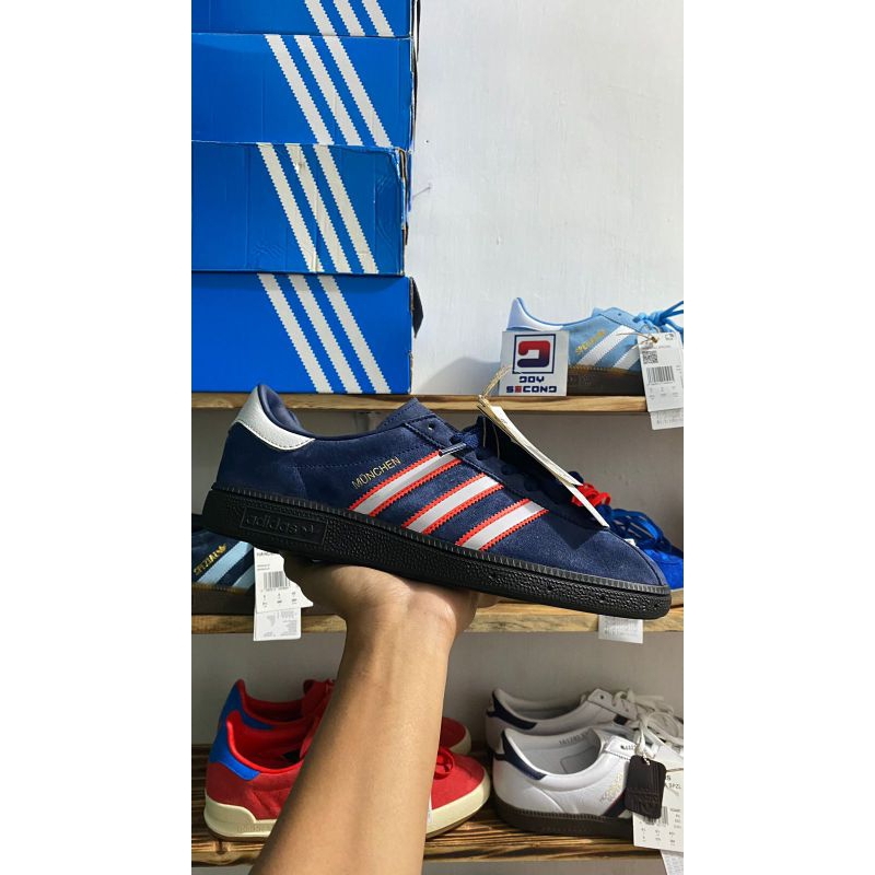 Adidas Munchen Edge