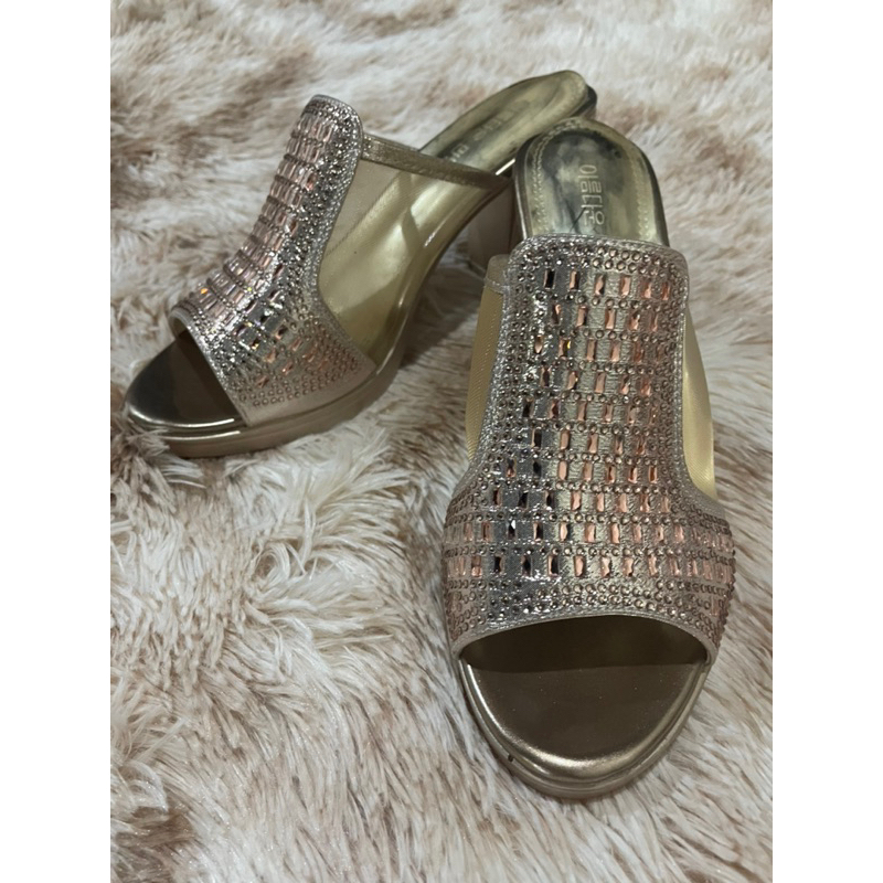 Preloved Sandal Wanita Pesta