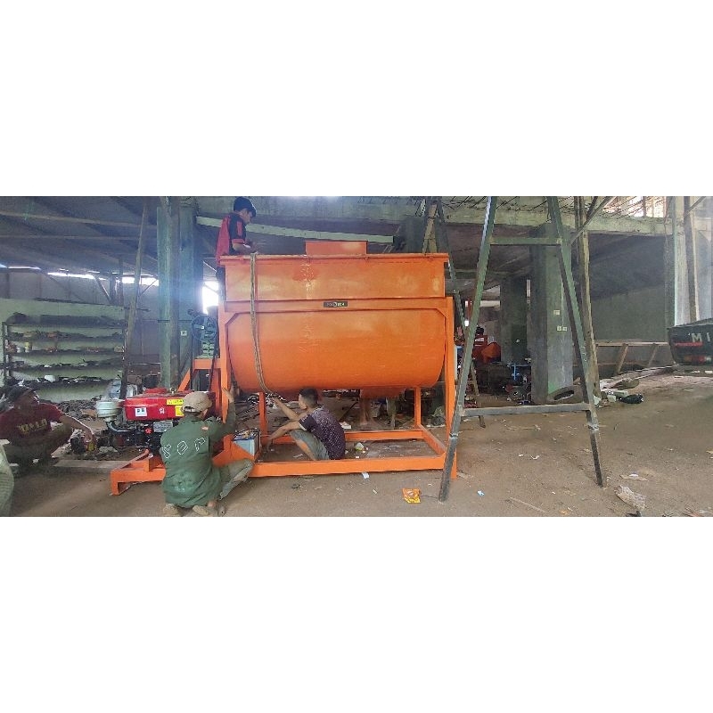 mesin mixer pakan ternak 1 ton