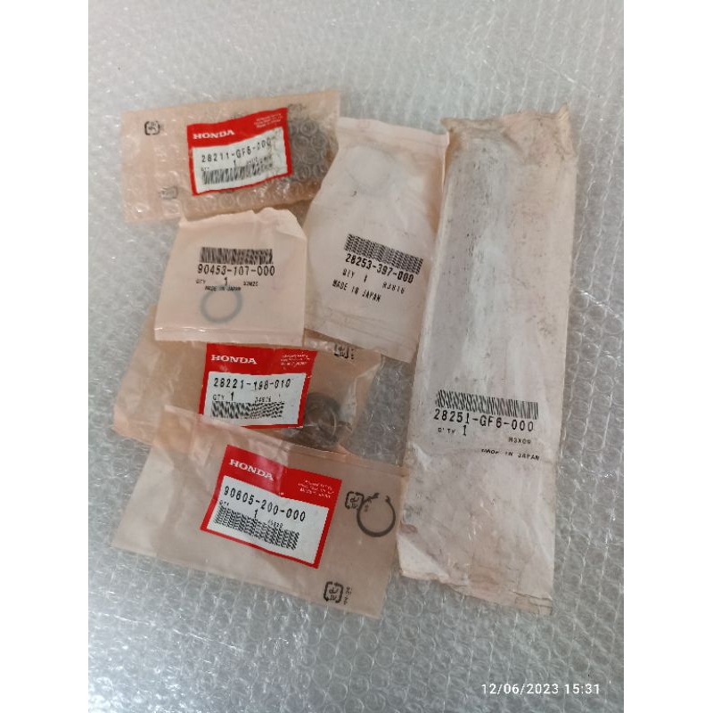 AS ENGKOL KICK STARTER STATER DAN KELENGKAPAN NYA UNTUK HONDA WIN 100 WIN100 ORIGINAL JAPAN