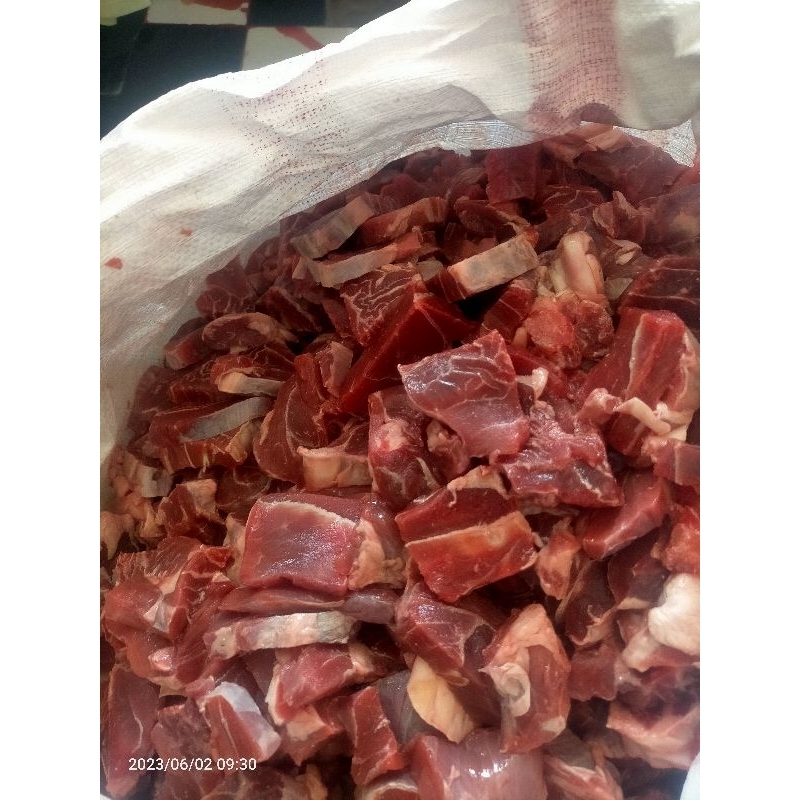 

DAGING SEMUR/DAGING SAPI MURAH 1kg