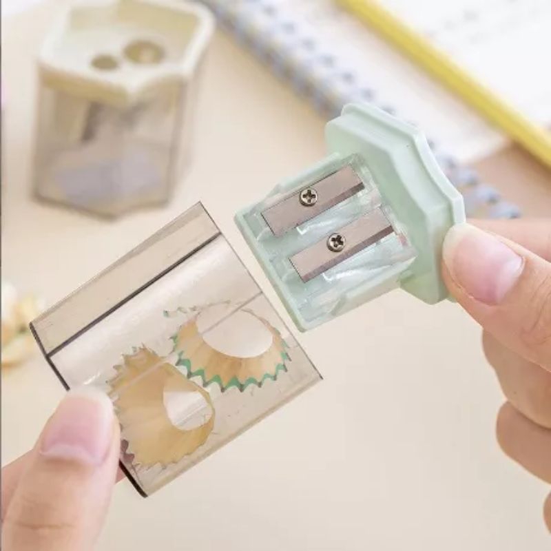 

RAUTAN PENSIL 2 LUBANG/ SERUTAN PENSIL WARNA WARNI /RAUTAN SERUTAN PENGOROK PENSIL