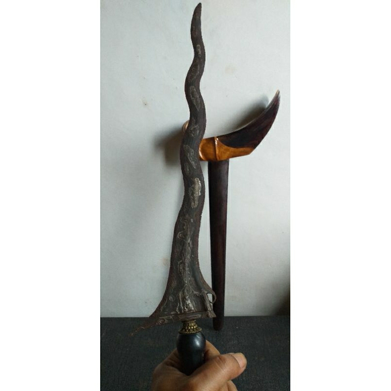 keris carubuk luk 7 sepuh