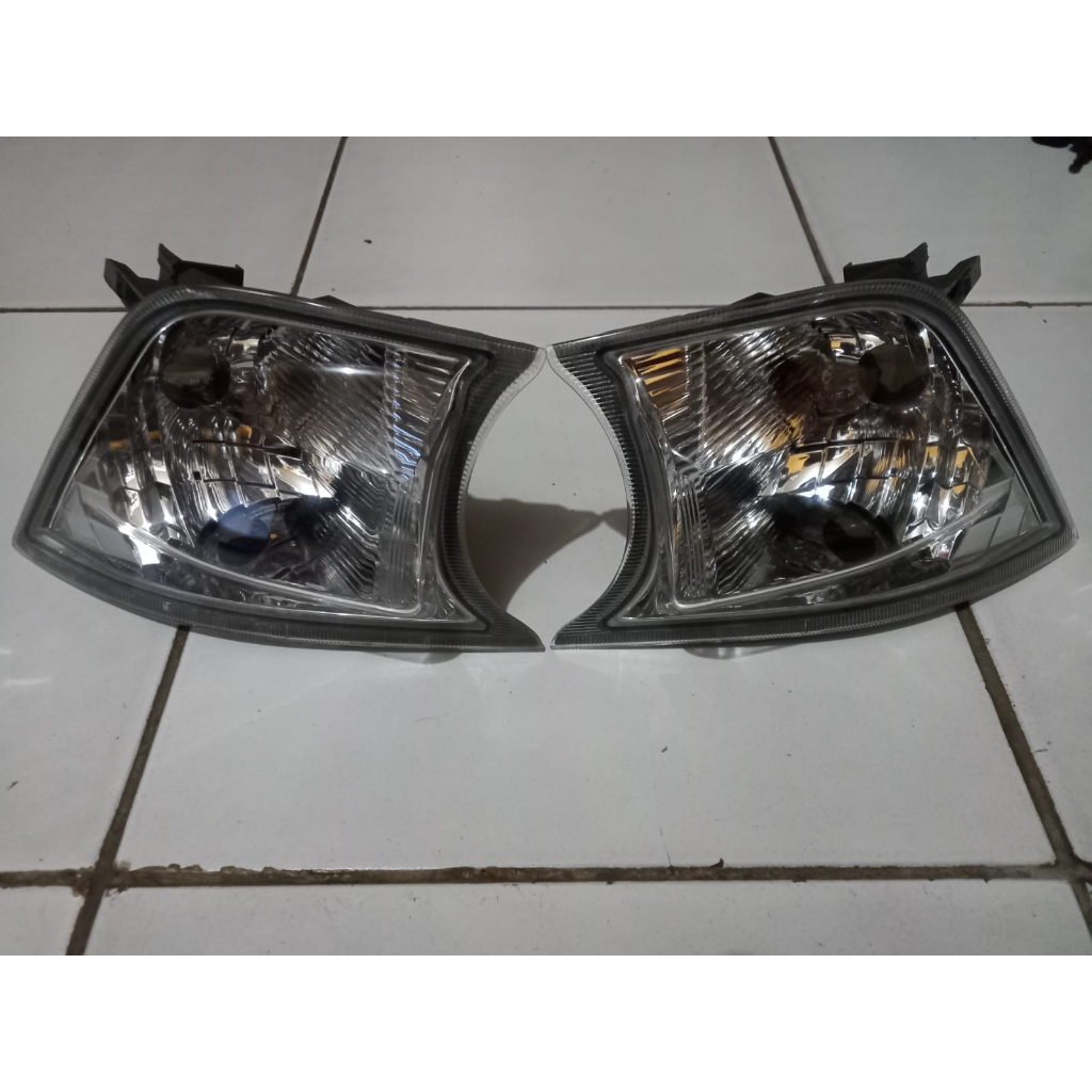 Lampu Sein Innova Reborn Tipe G