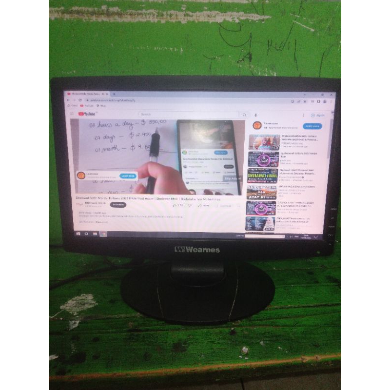 monitor wearnes 16inch