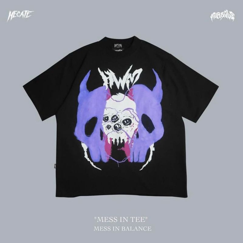 HECATE MESS IN TEE "MESS IN BALANCE"