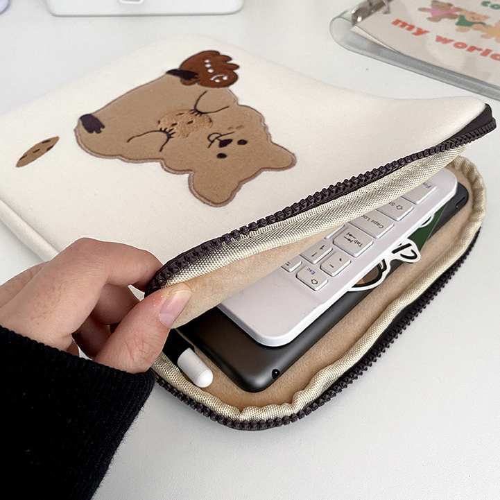 Sleeve Pouch Sarung Tas Bag Case Ipad Tab Tablet Macbook Air A2289 A2251 A2338 A2337 A2179 Pro Laptop Asus Acer Lenovo HP Huawei 11 12 13 14 15 inch Motif Gambar Kartun Bear Beruang Warna Brown Biru Cute Murah Korean Model