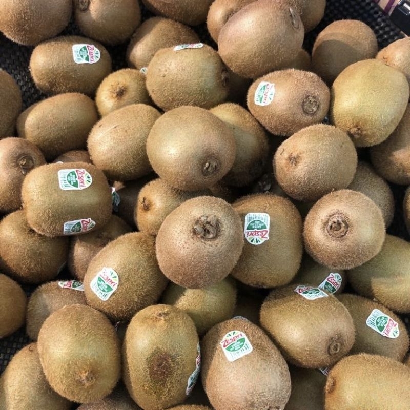 

Buah Kiwi/ Asam/ Manis/Segar berat 500 gram