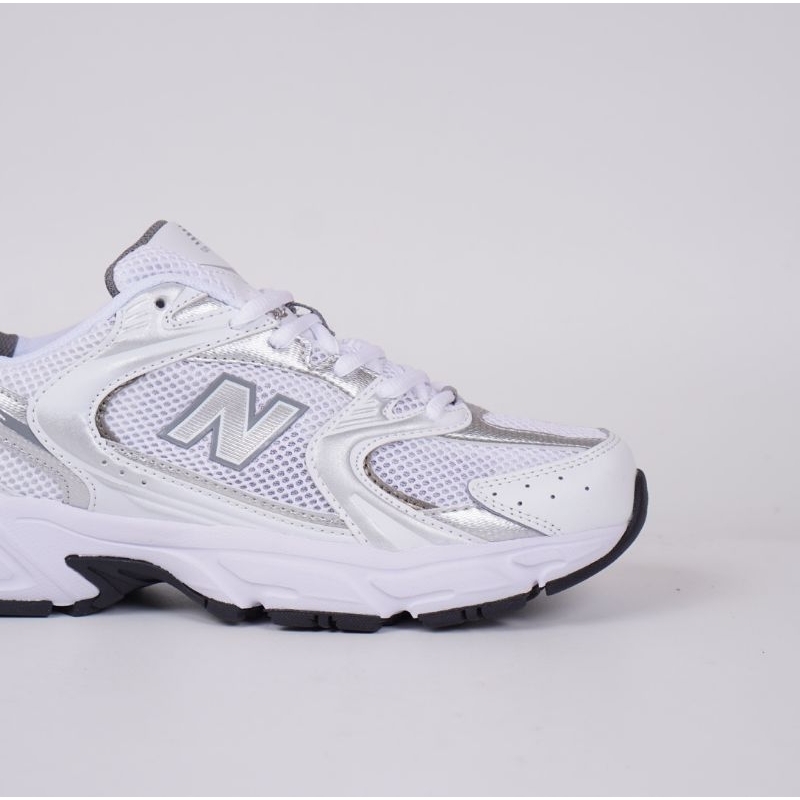 Sepatu New Balance 530 White Silver Metallic