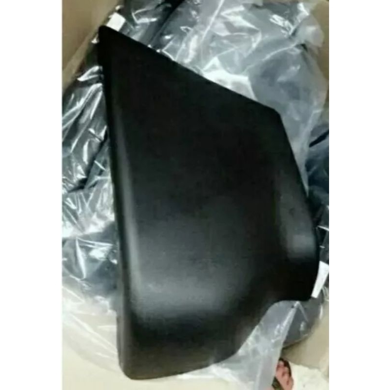 tanduk bemper depan kanan kijang super grand rover