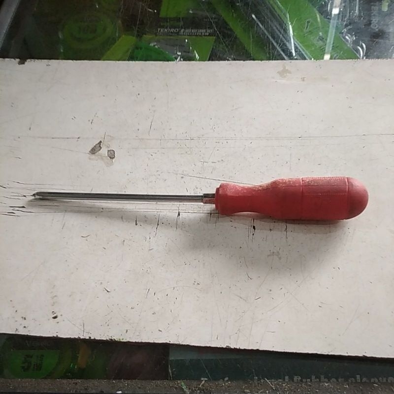 obeng bunga 6" Prohex PH2 (6 mm x 150 mm)