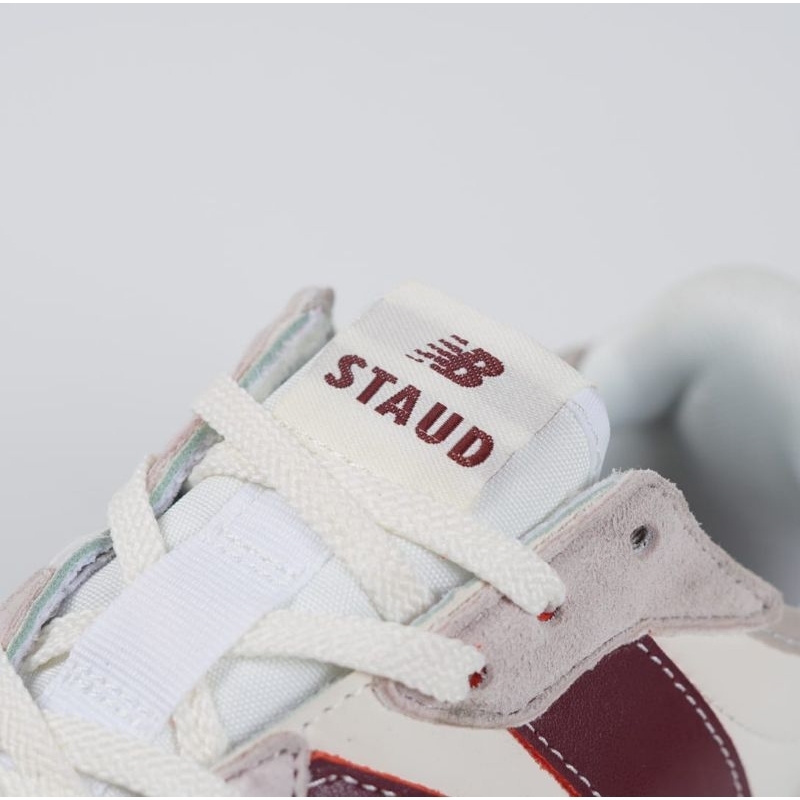 Sepatu New Balance 327 Moonbeam White Classics Burgundy