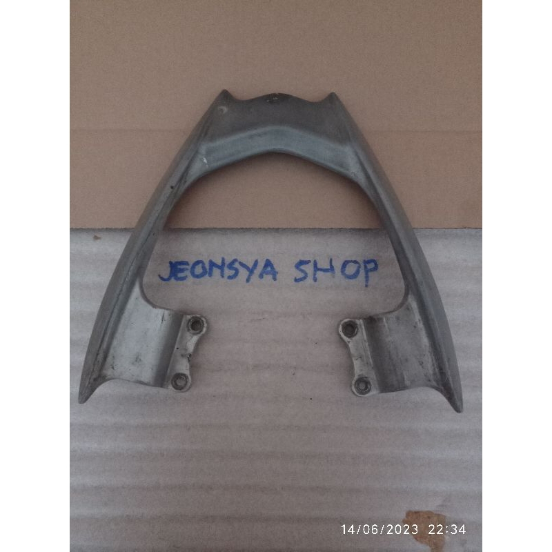 Behel Pegangan Jok Yamaha Mio Sporty Mio Smile 2008-2011 Ori Bekas