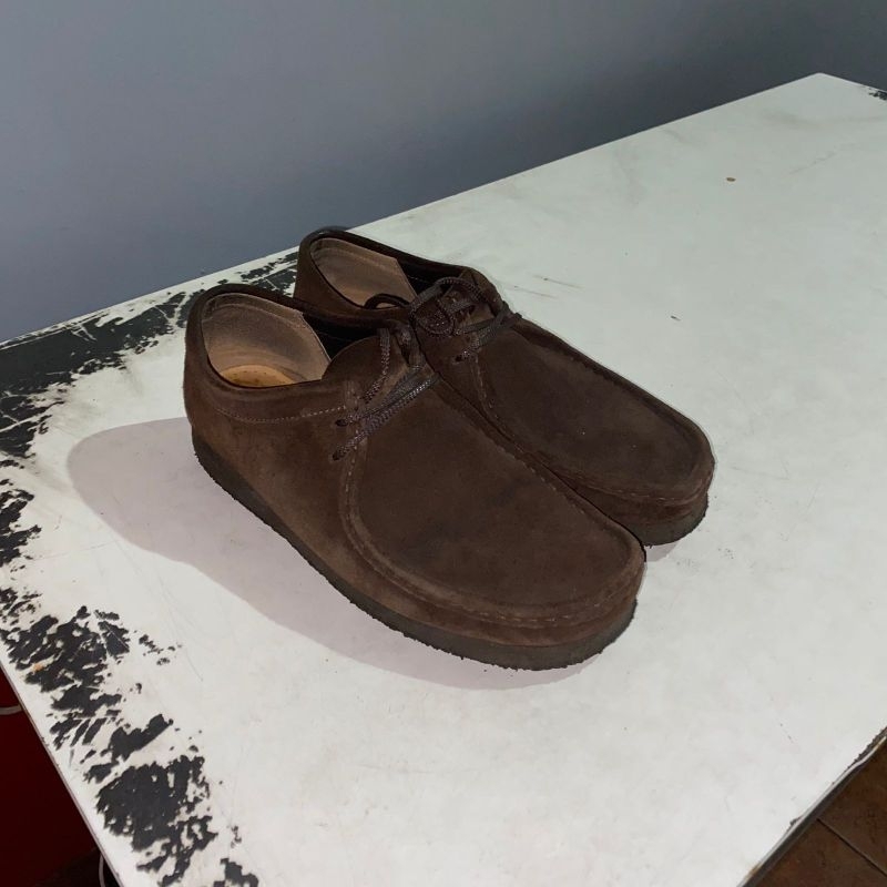 sepatu pria clarks
