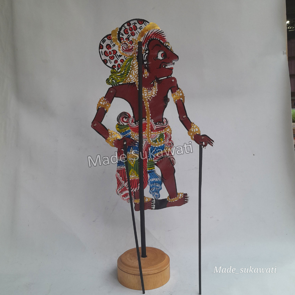 Kerajinan wayang kulit Bali Dursasana hiasan ukiran tangan Handmade