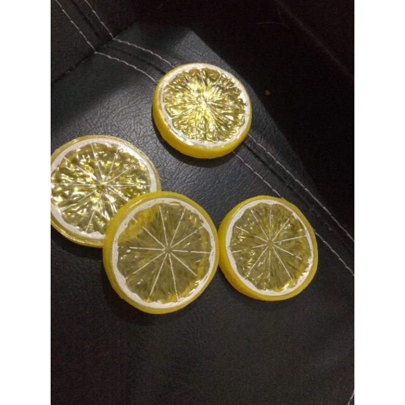 potongan lemon segar palsu artificial lemon slice