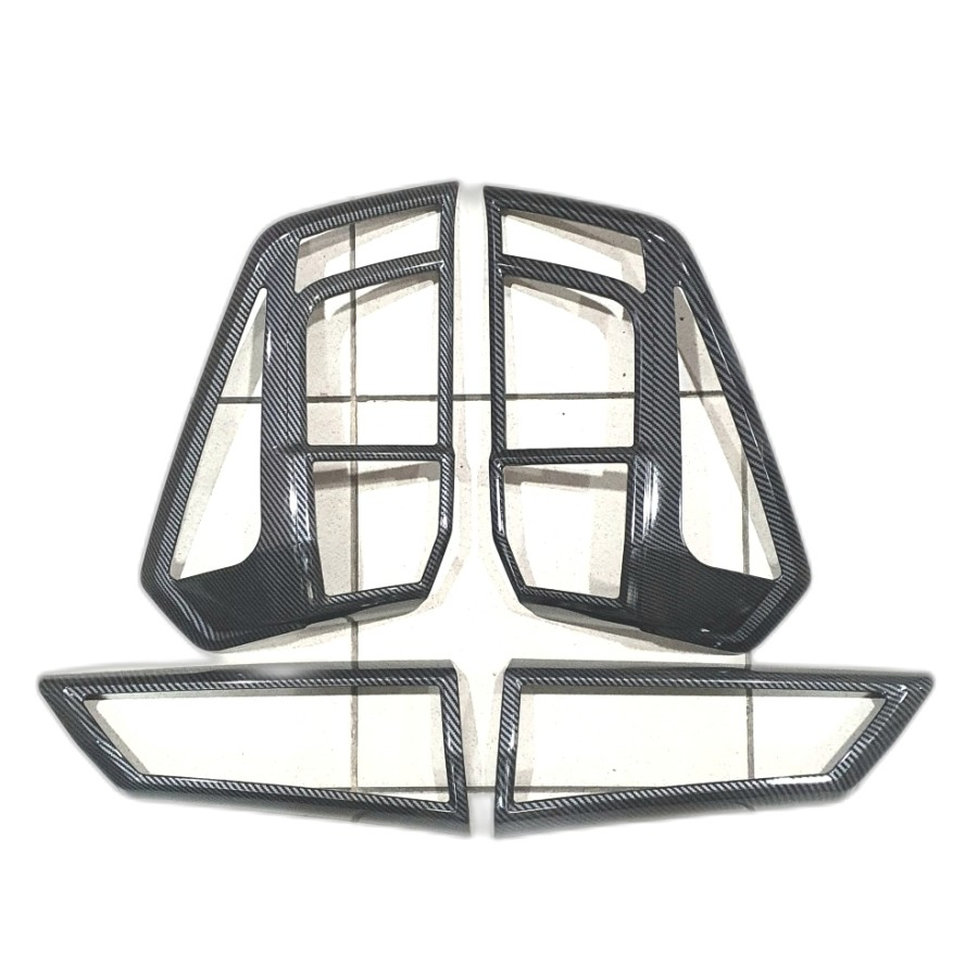 Garnish List Lampu Belakang Mobil CALYA SIGRA Carbon