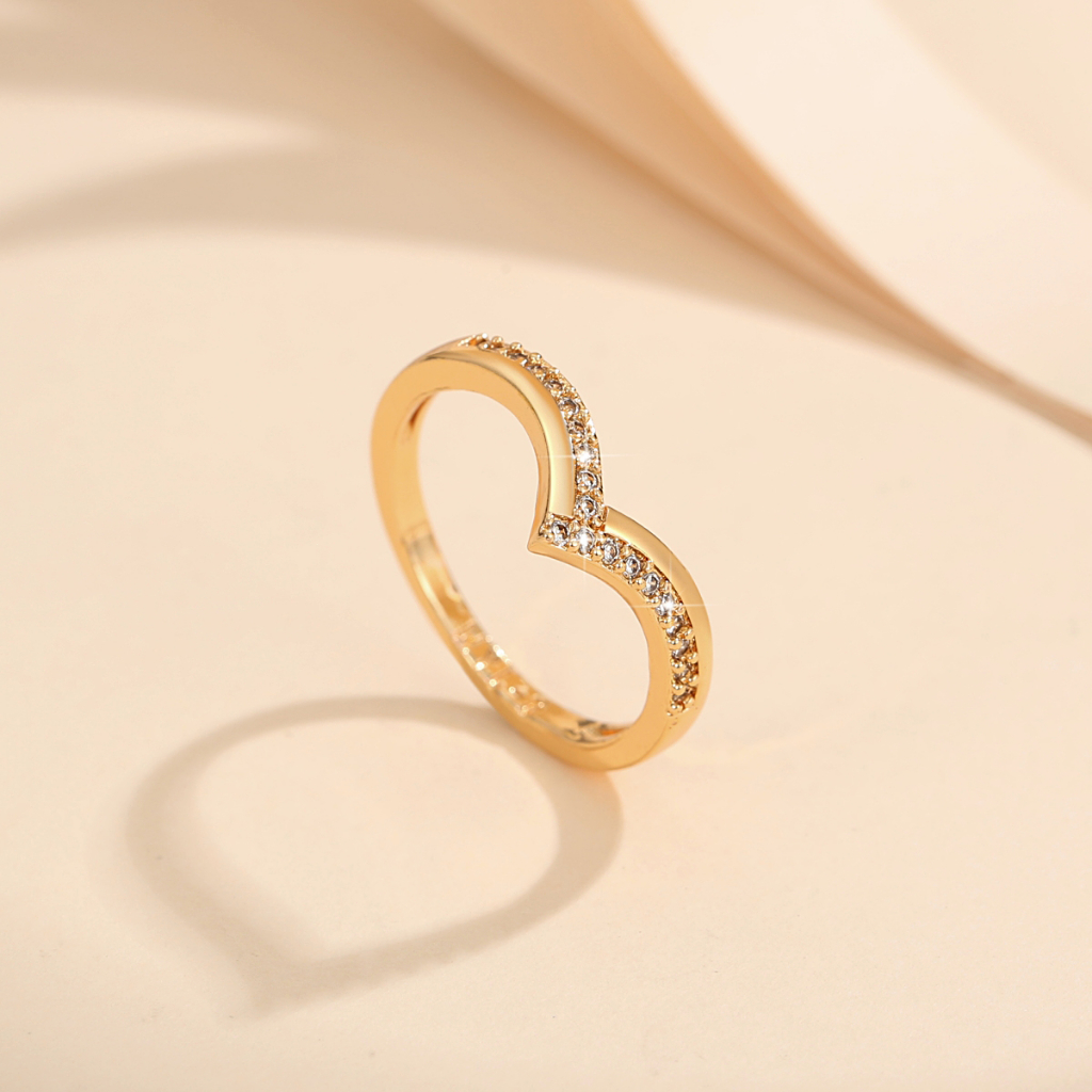 Y105 【COD】 Cincin Berlian Berbentuk V Cincin Sederhana Penuh Berlian Cinta Cincin Korea Fashion Wanita