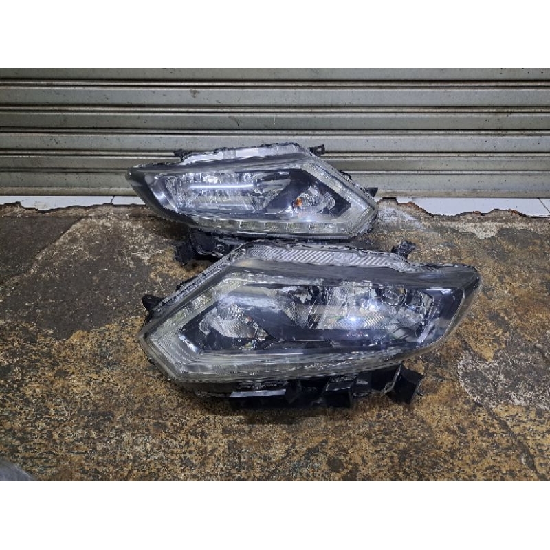 Headlamp Nissan Xtrail T32 Non Led Xenon bohlamp biasa