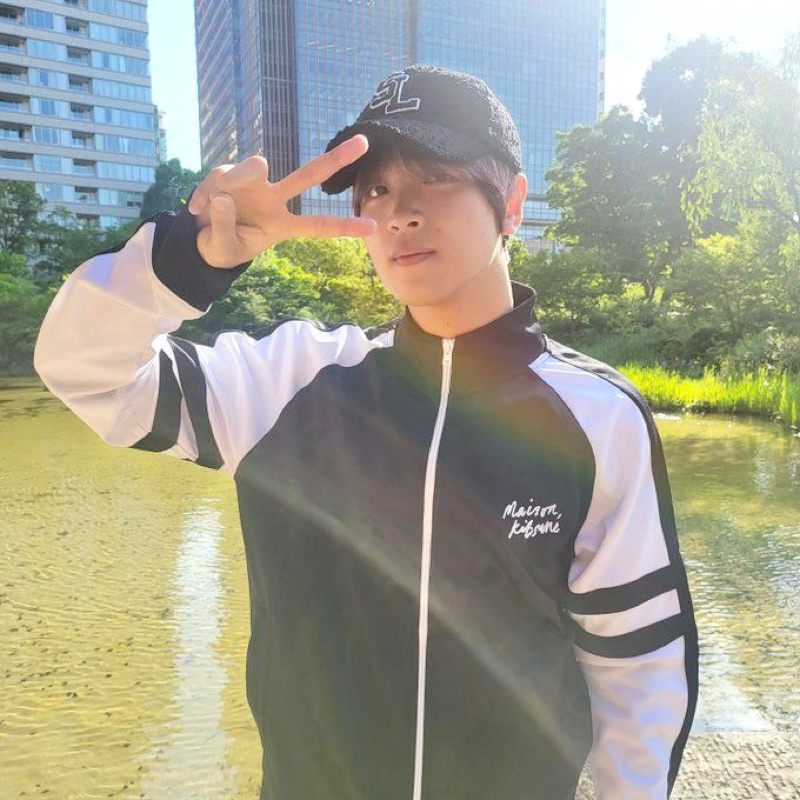 booked pc haechan take all