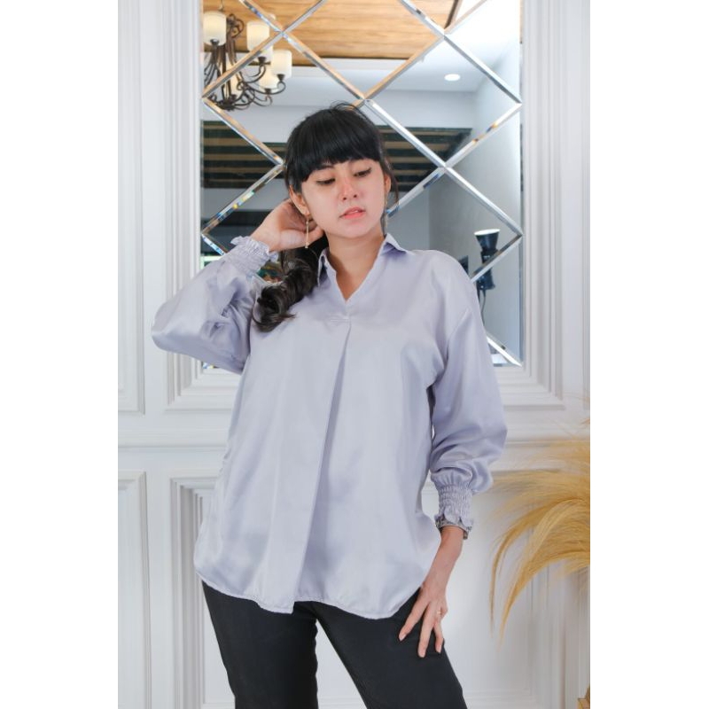 Blouse Keren/Kemeja Wanita/Atasan Wanita/Kemeja Satin/Blouse Satin Premium Bahan bagus