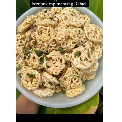 

kerupuk viral mamamang Rafael instan