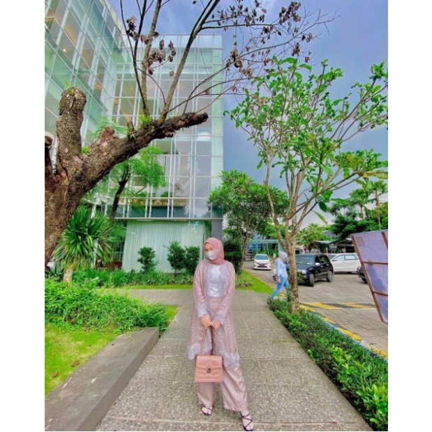 Set Anantya Viscose Outer Lace + Kulot