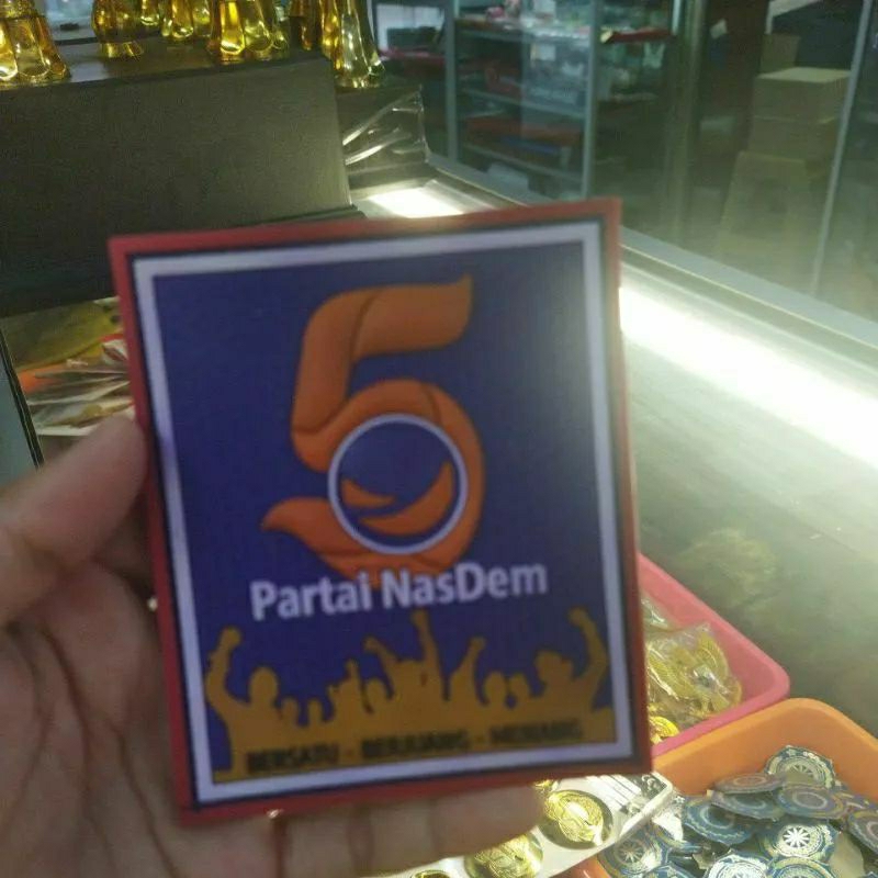 

Name Tag Partai Nasdem Logo Karet Partai Nasdem