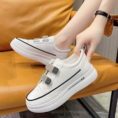 Sepatu Kasual Wanita Import Sepatu Velcro Perempuan Kekinian Sneaker Cewek Strap Blink Terbaru SP-261