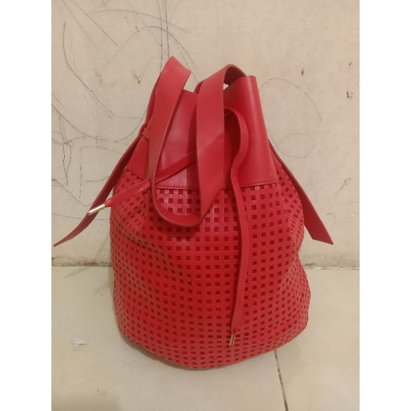 tas wanita Monza second preloved selempang  serut merah