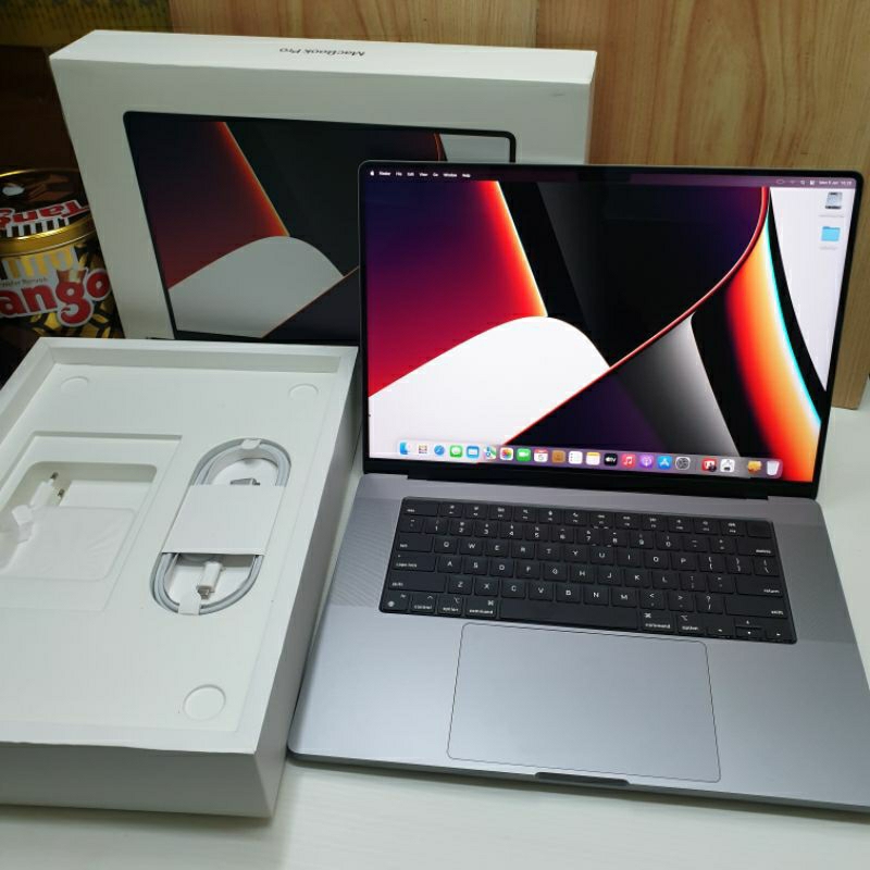 MacBook Pro M1 2021 16GB 512GB 16inch Display