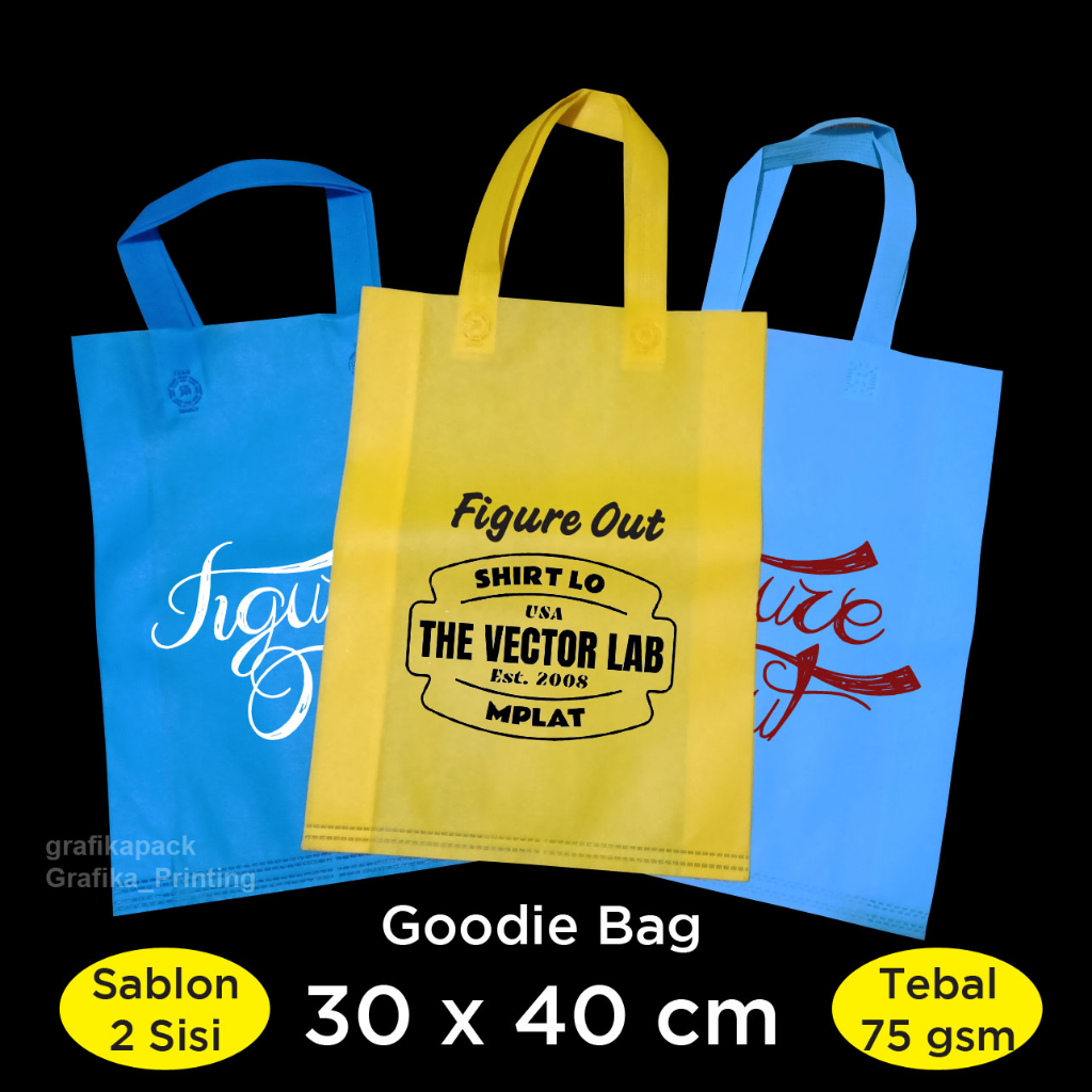 

Goodie Bag Custom Sablon 2 Sisi Bahan Kain Spunbond Ukuran 30 x 40 cm