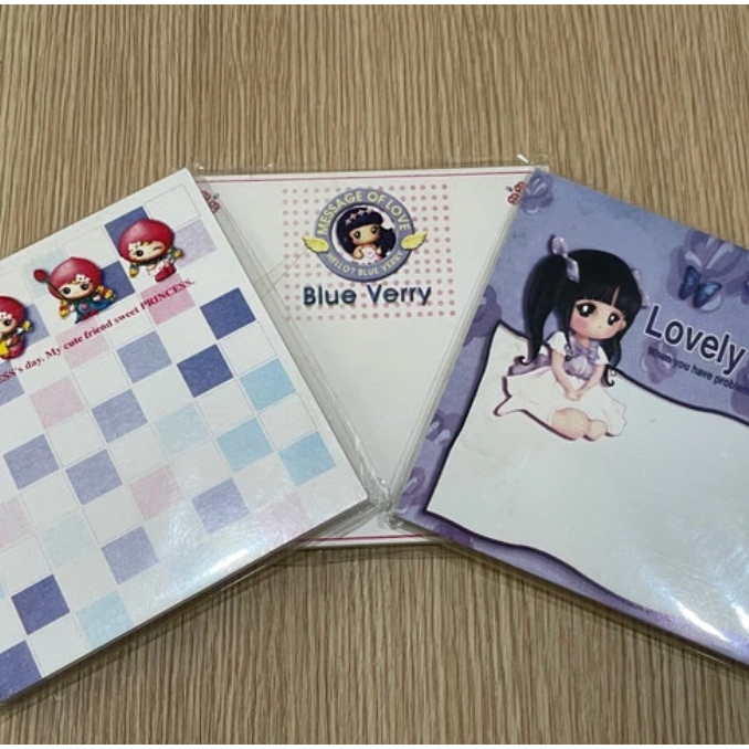 

Memo ukuran 12x12 cm (isi 50 lembar)