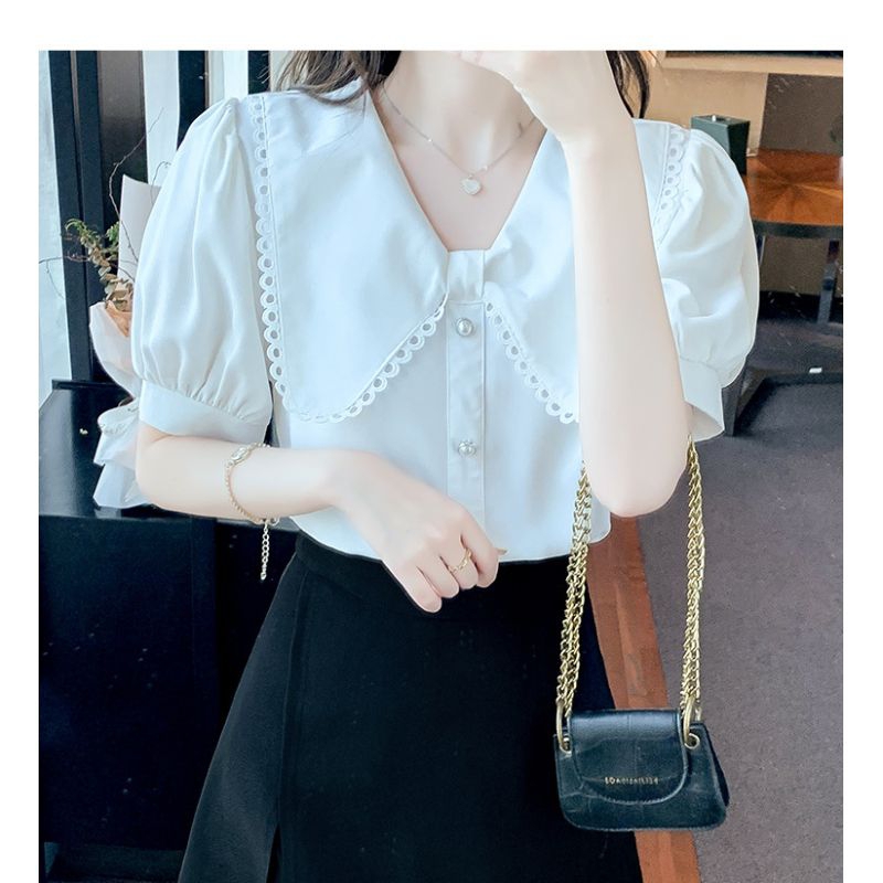 Blouse wanita warna putih model kerah besar  Korea lengan pendek  elegant