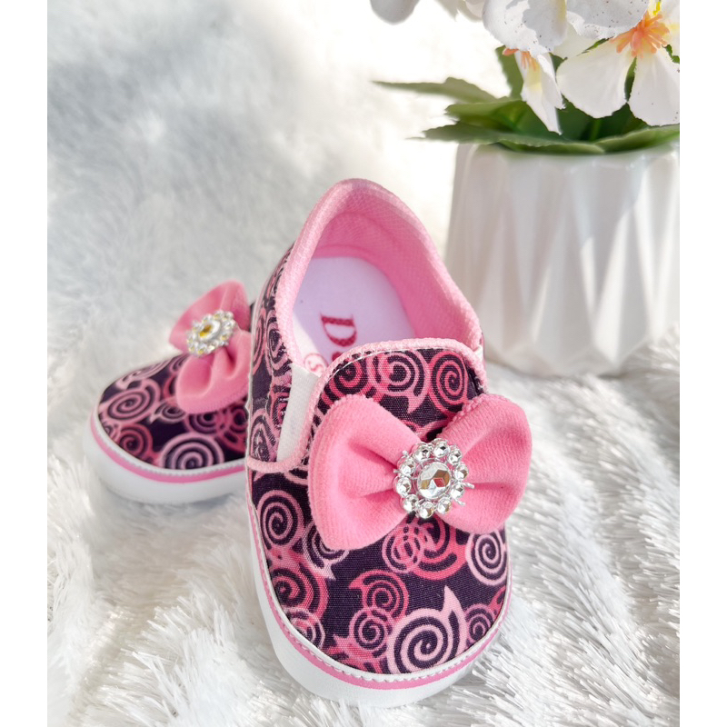 Sepatu Sendal Pre-Walker bayi Perempuan Lucu kain Lingkar Pita 1 -10 Bulan