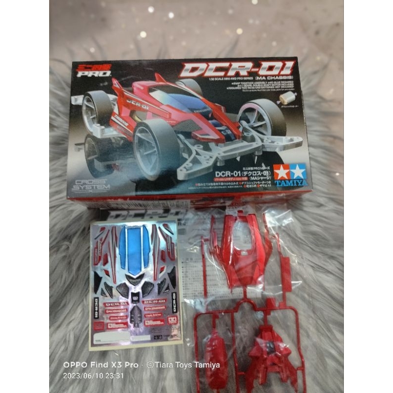Tamiya 18646 Bodi Body Dcr 01 Red Metallic + Decal