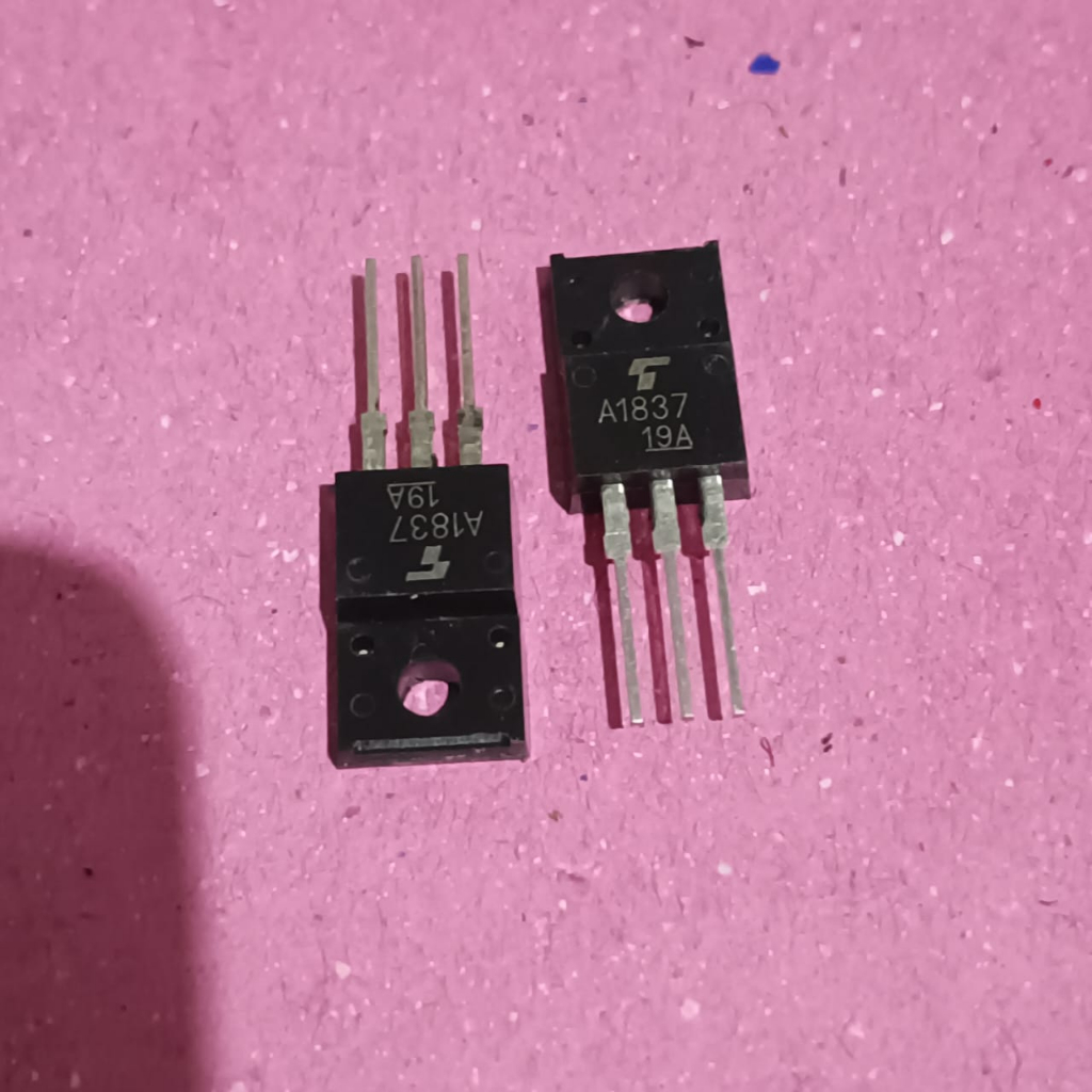 New Original 2SA1837 A1837 TO-220 Mantaaaaaabb