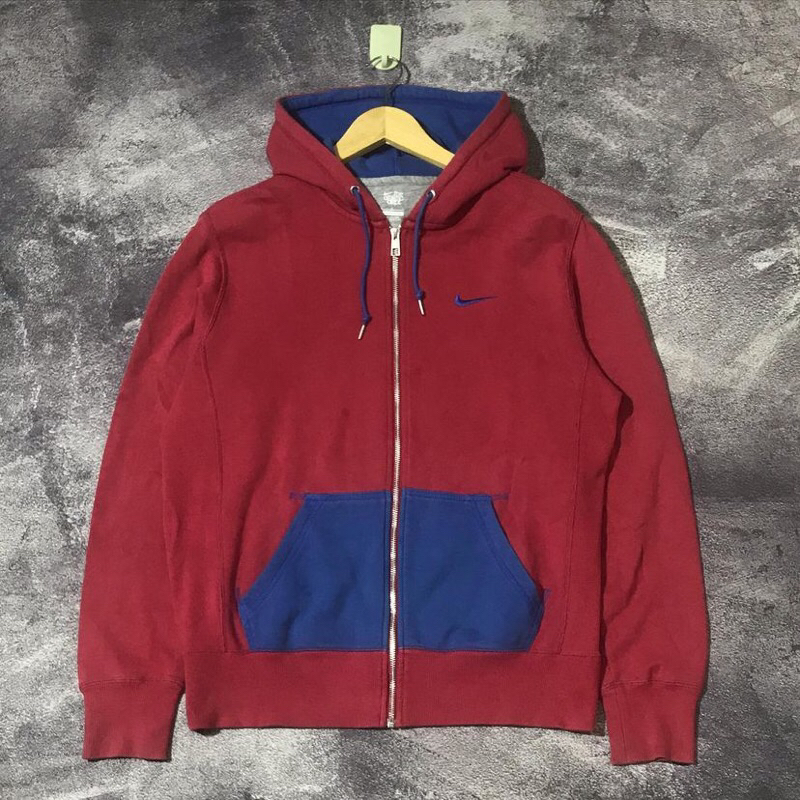 ZIPHOODIE NIKE CLASSIC  / HOODIE NIKE   / NIKE  / HOODIE NIKE MERAH / HOODIE NIKE RARE / HOODIE CROP