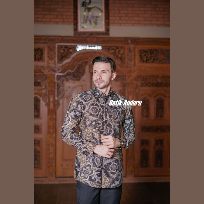Kemeja Batik Pria Slimfit Lengan Panjang Full Furing Ero Warna Coklat