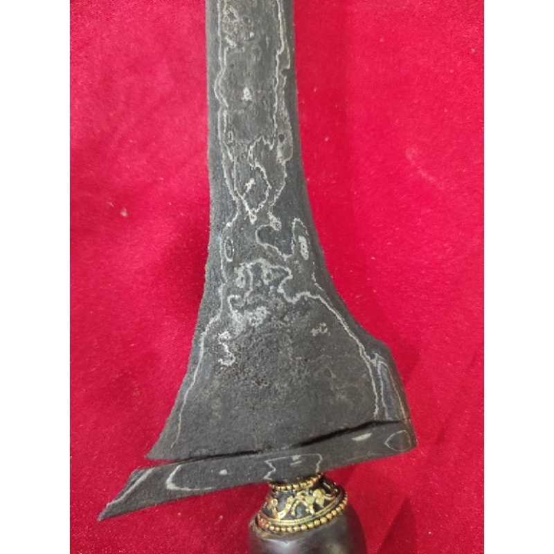 Keris sepuh Brojol pamor  wengkon isen