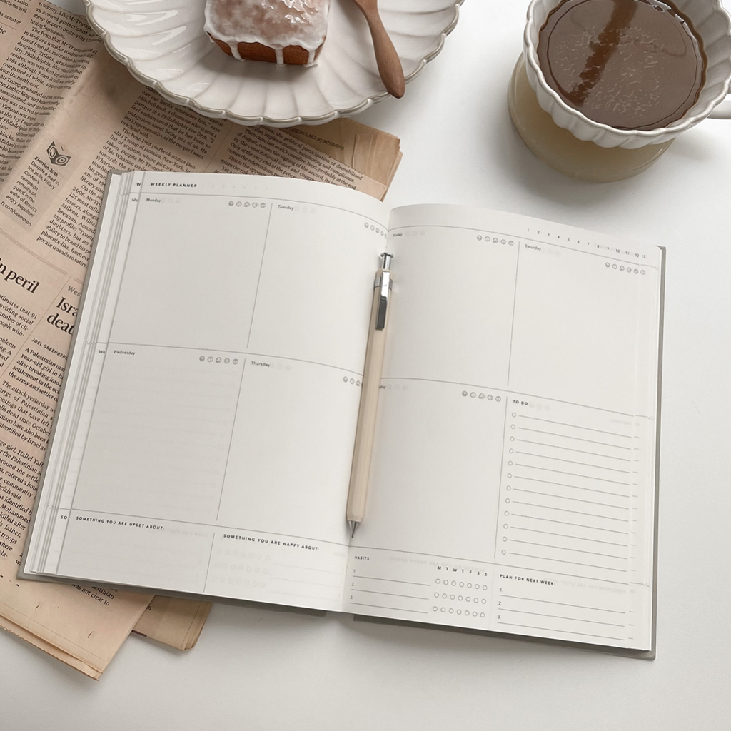 

Buku Agenda / Journal Book / Buku Jurnal / Planner / Planner Book / Journaling Book / UNDATED ANNUAL