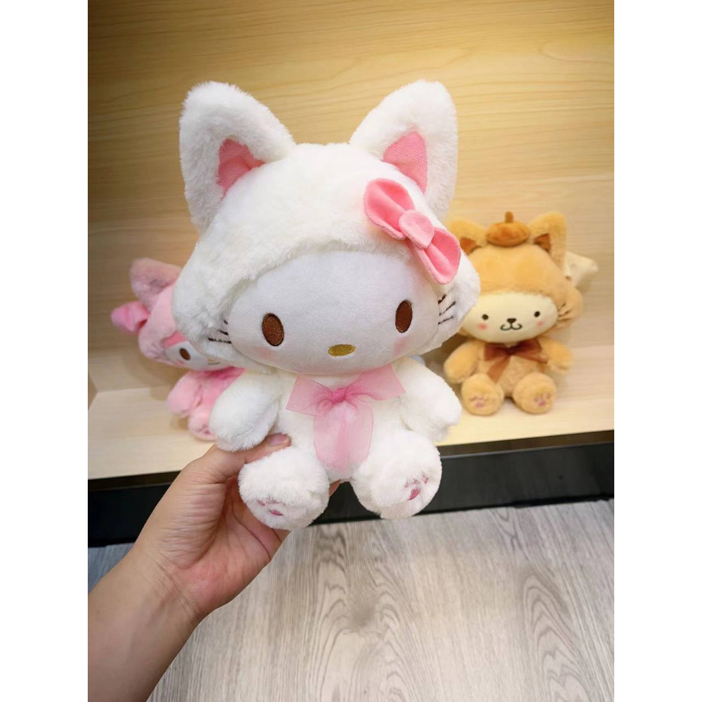 MAINAN BONEKA CINNAMOROLL MELODY KUROMI POMPOMPURIN HELLO KITTY KOSTUM KUCING PLUSH IMPOR